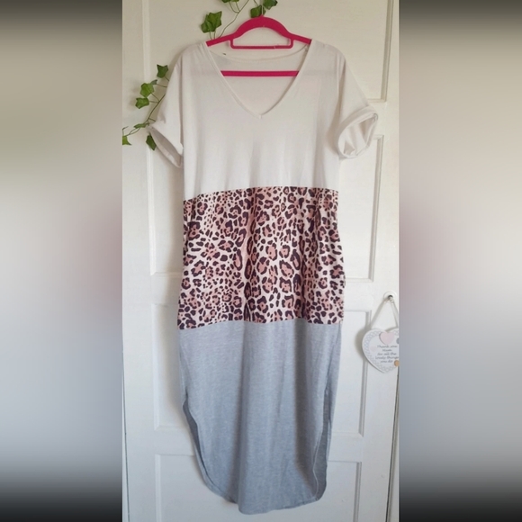 Womans leopard print dress oversized tee t shirt size small with pockets ! - Picture 2 of 2
